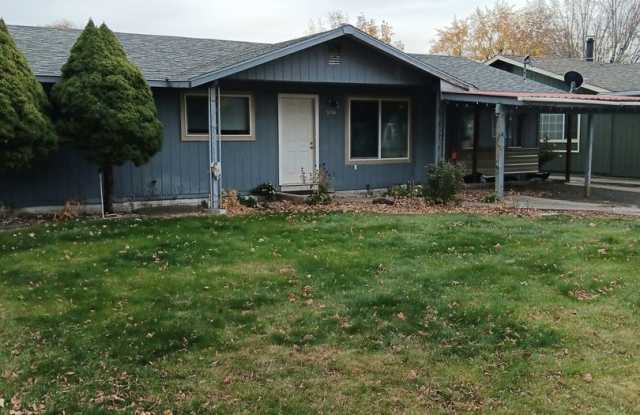 3 Bed House in La Grande - 2709 North Ash Street, La Grande, OR 97850