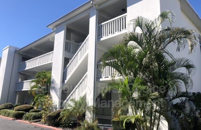 2944 West Bay Dr - 2944 West Bay Drive, Harbor Bluffs, FL 33770