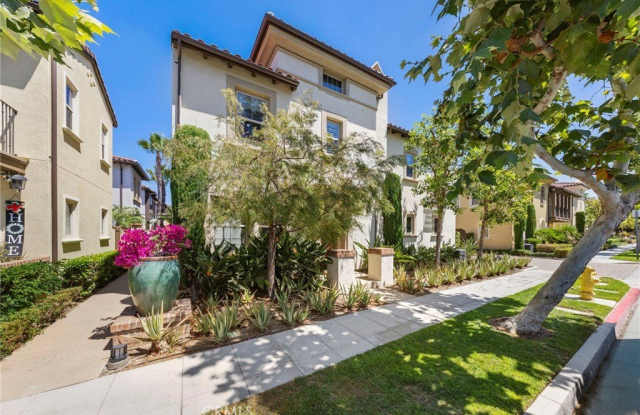 691 E Valencia Street photos photos