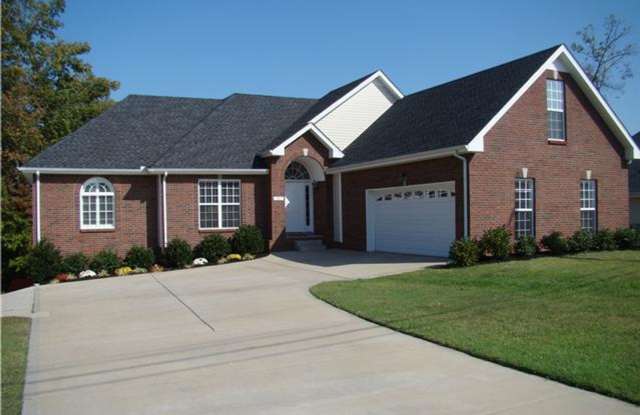 3 Bedroom Pet Friendly Home For Rent In St. B Area! Gallery 3