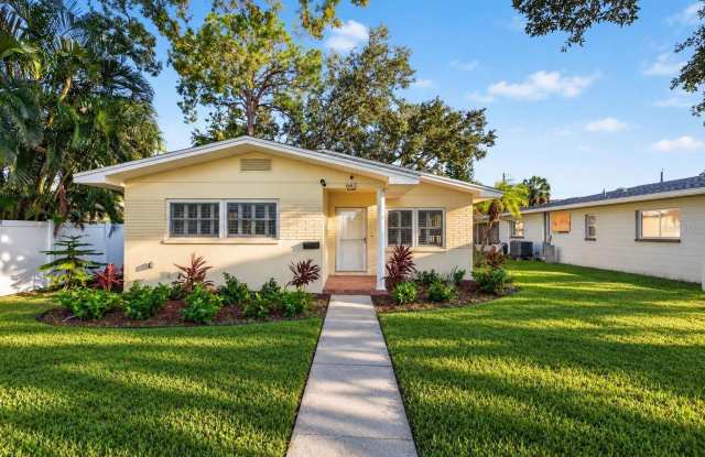 662 VILLAGRANDE Avenue S Gallery 2