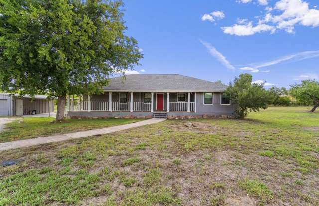 Great 3-Bedroom Home on Nearly 4 Acres For Lease photos photos