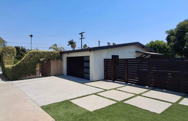 Beautifully Renovated Home with 2-Car Garage and Central AC! photos photos