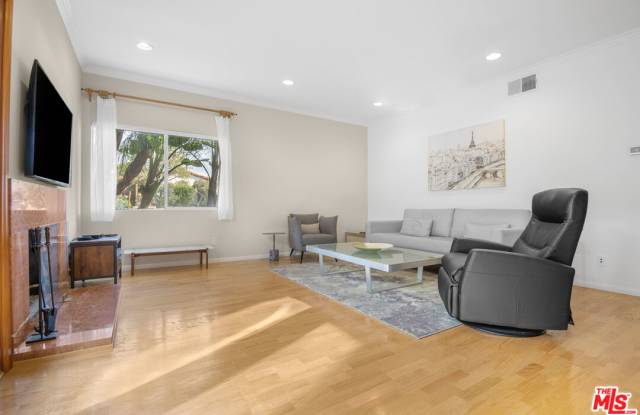 916 15th Street photos photos