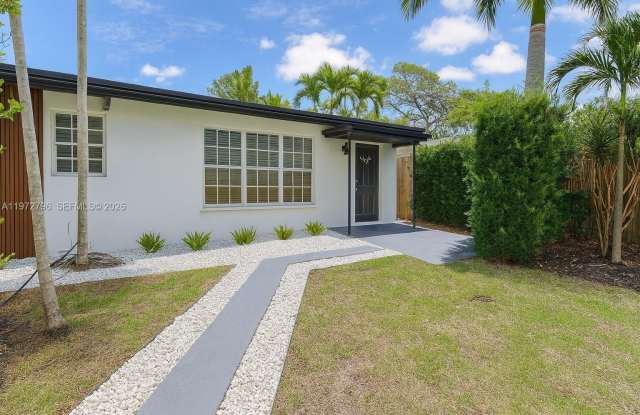 1399 NE 38th St photos photos