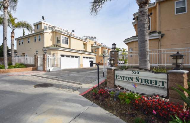 Beautiful condo blocks from the beach! photos photos