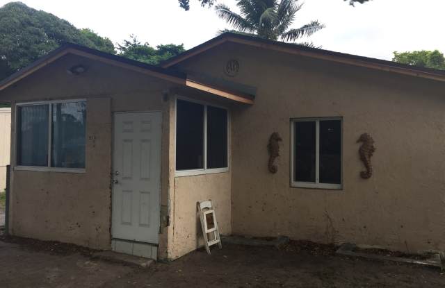 2-1 FULLY REMODEL HOUSE WITH NEW IMPACT WINDOWS Gallery 3