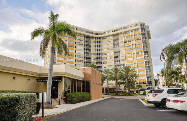 100 Golden Isles Dr photos photos