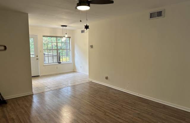 2011 MONTREAT WAY - 2011 Montreat Way, Vestavia Hills, AL 35216