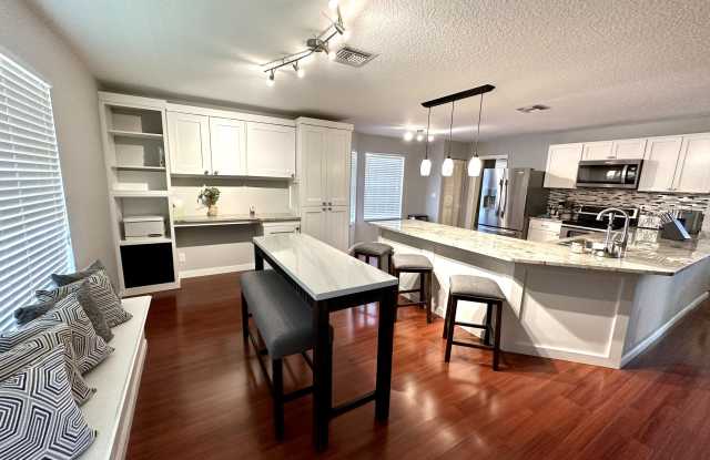 1000 Lake Breeze Drive Gallery 4