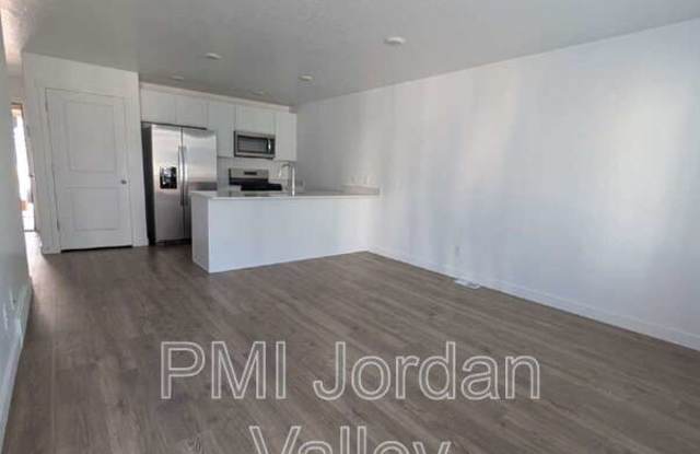 1925 South 530th West Gallery 1