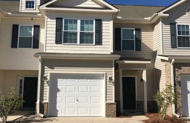 3 Bedroom 2.5 Bathroom Townhome in Live Oak Subdivision - Richmond Hill photos photos