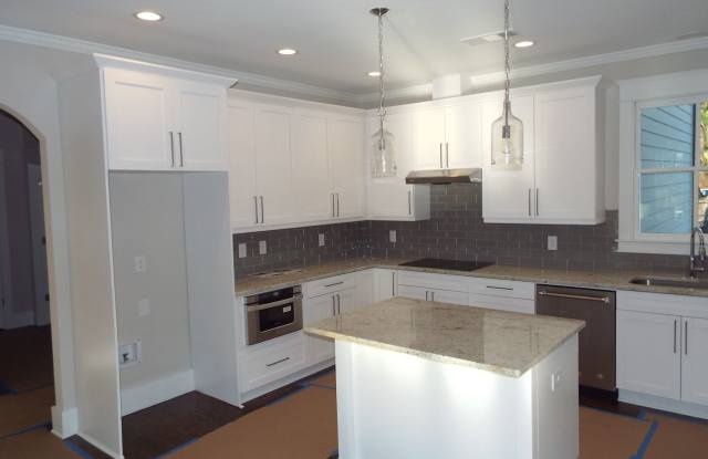 2033 Cherokee Dr. Gallery 4