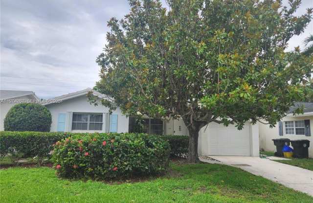 107 S 18th Ave S photos photos