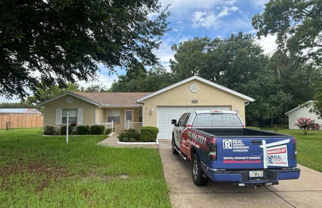3 Bed , 2 Bath. Garage Lovers Paradise!! Must See*** Separate Shop in Back. photos photos