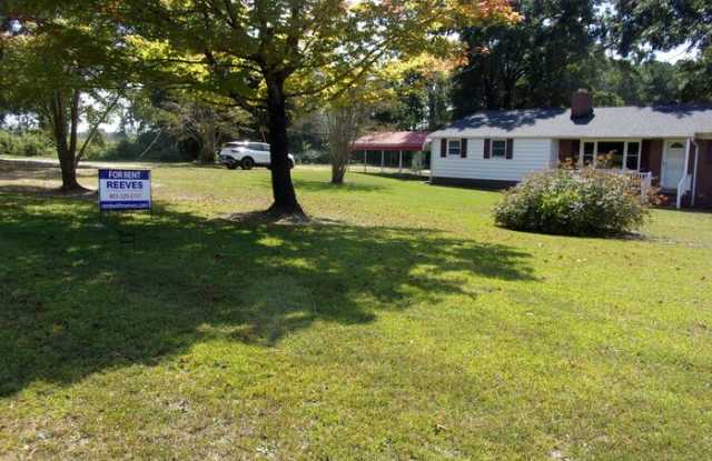 3121 Pinckney Road Gallery 1
