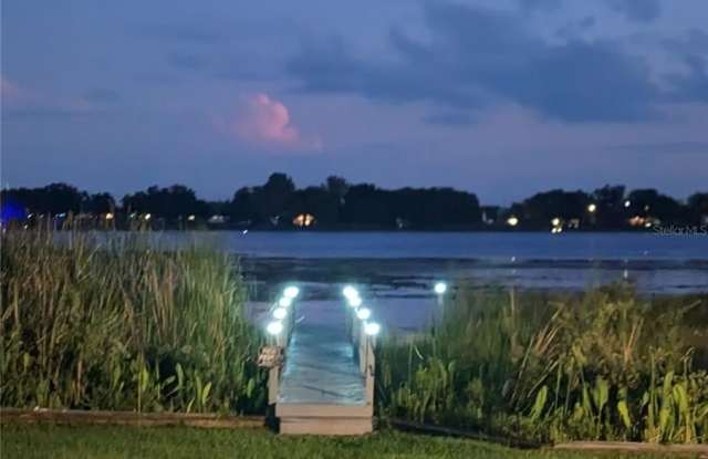 5635 STRUTHERS Court Gallery 2