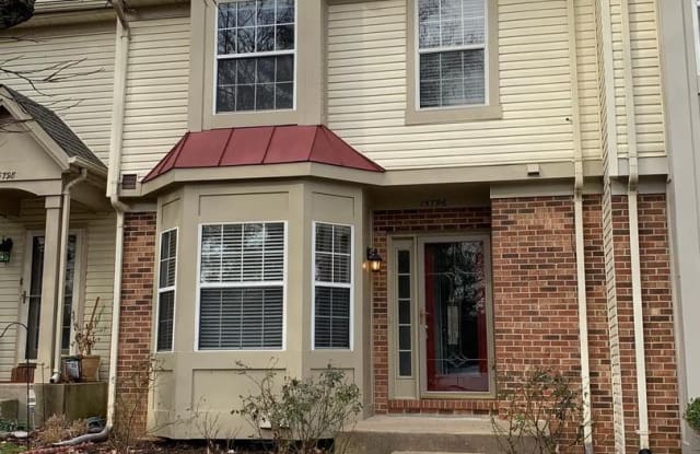 15796 Widewater Dr - 15796 Widewater Drive, Montclair, VA 22025