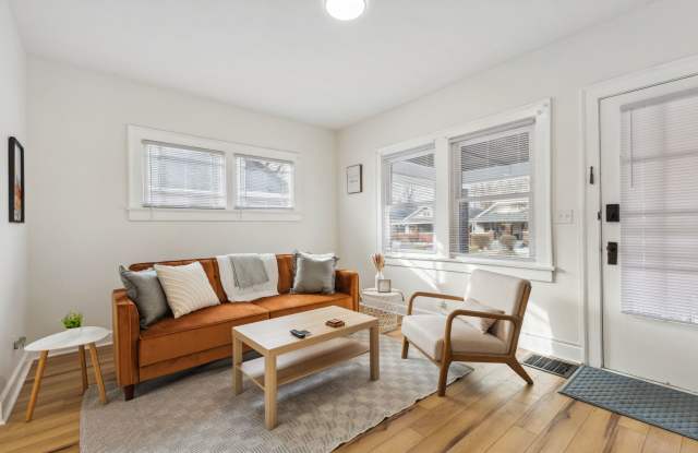 3863 Byram Avenue Gallery 3