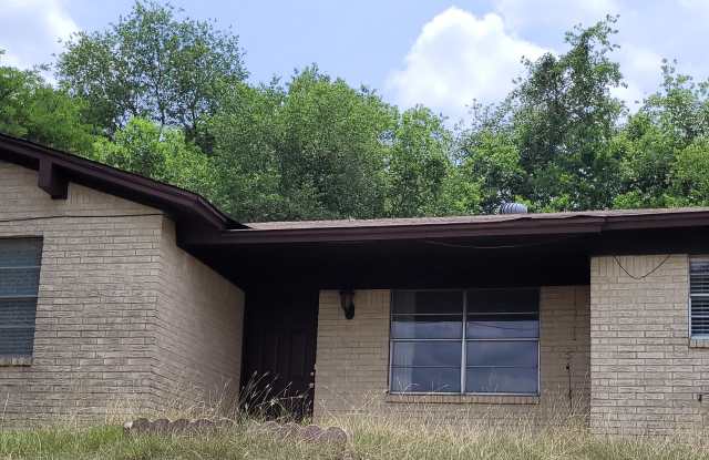 1201 Bluff Dr photos photos