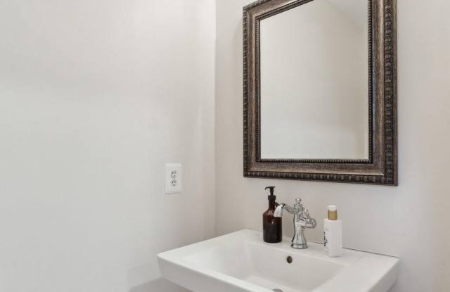 7401 BLAIR ROAD NW photos photos