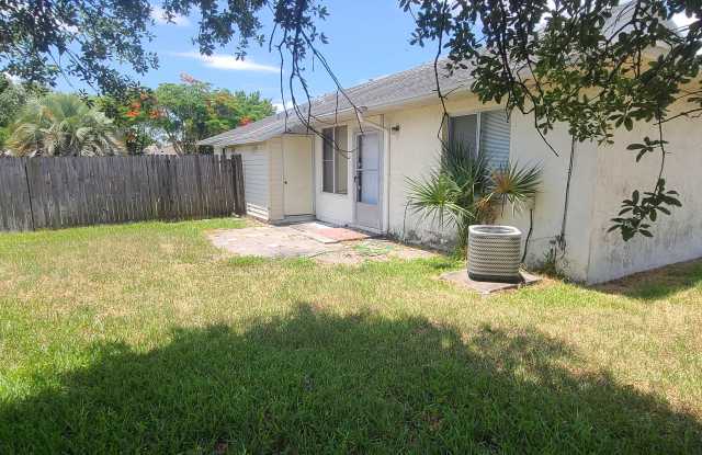 1220 Tino Court Gallery 3