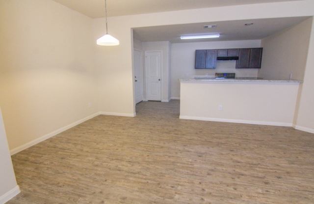 2008 Oakwood Forest Drive Gallery 3