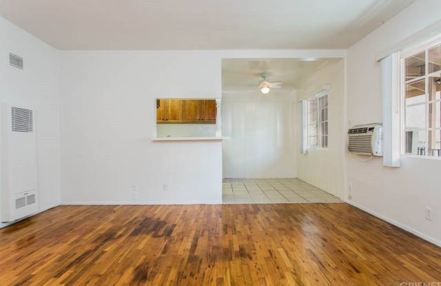 13550 Rye Street Gallery 3
