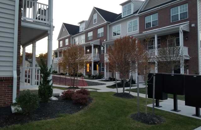 754 W 2ND Street photos photos