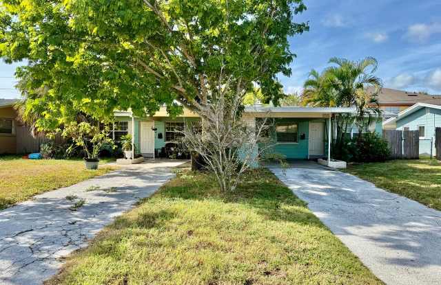 255 38th Ave SE photos photos