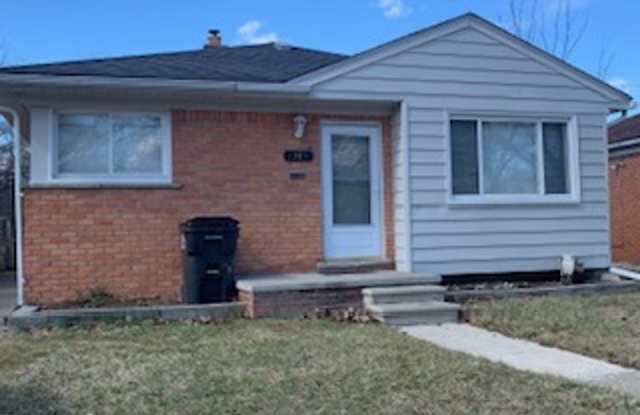 Welcome Home!!!  Oak Park 3 bedroom brick ranch photos photos