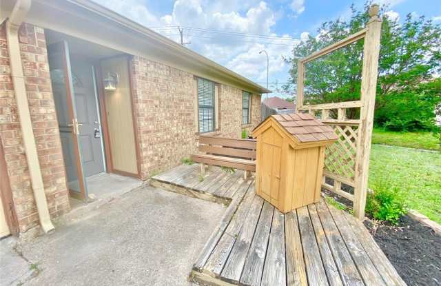1104 Lone Elm Court Gallery 2