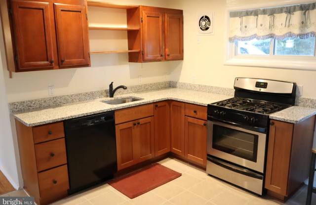 5906 LEMAY ROAD Gallery 2