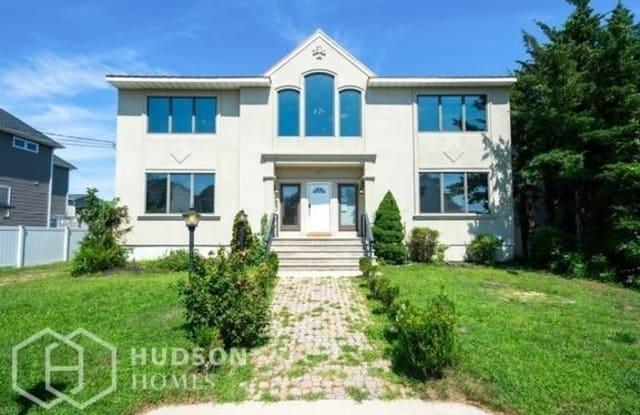 2203 Middle Avenue - 2203 Middle Avenue, Point Pleasant, NJ 08742