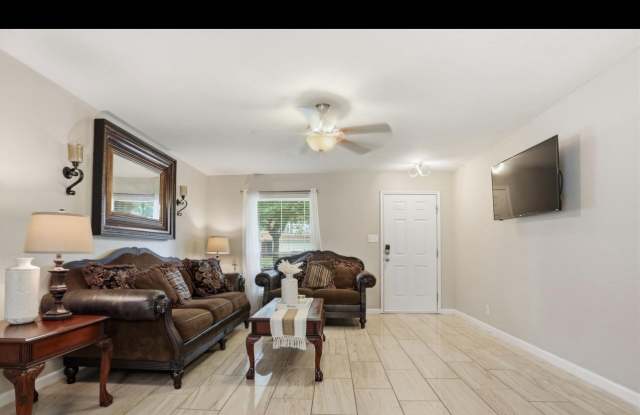 5930 Sapphire Cave Gallery 2
