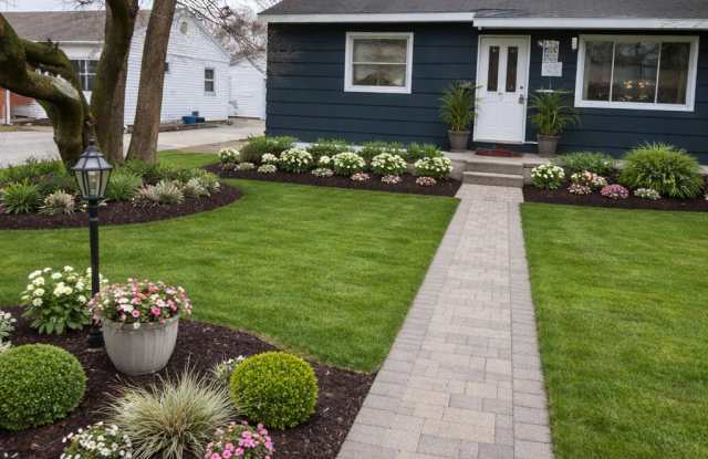 1345 N Fairview Ave photos photos