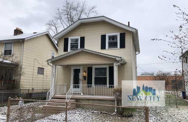 143 Schultz Avenue - 143 Schultz Avenue, Columbus, OH 43222