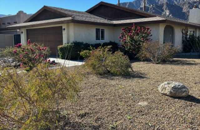Low in La Quinta Cove Gallery 4