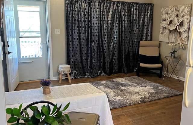 629 Clinton Street, 1 photos photos