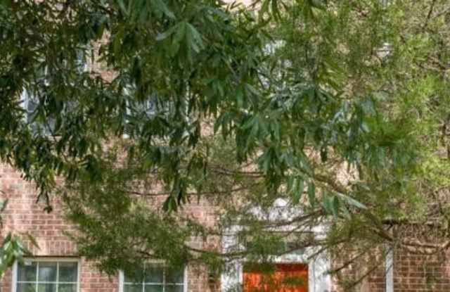 3857 EISENHOWER AVE Gallery 1
