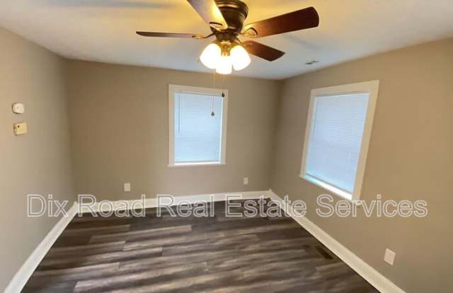 1408 Western Avenue Gallery 4