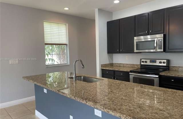 974 SW 147th Ave - 974 Southwest 147th Avenue, Pembroke Pines, FL 33027