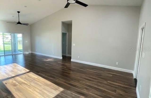 4850 CUMBANO Street Gallery 3