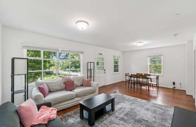 4715 Norwich Road Gallery 3