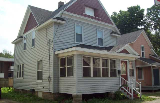 817 Normal Ct - 817 Normal Court, Kalamazoo, MI 49007