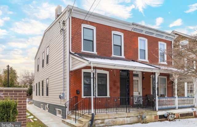 606 SUMMIT AVE photos photos