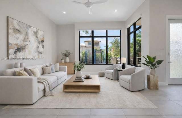 8279 NW 43rd St photos photos