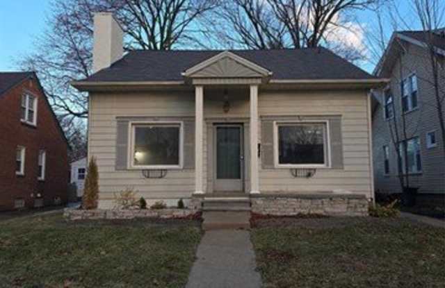 22454 Nona Street photos photos