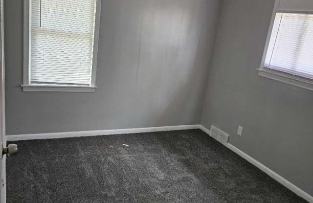 5130 E Outer Dr-3 BEDS & 1.5 BAHT FOR RENT! Gallery 3