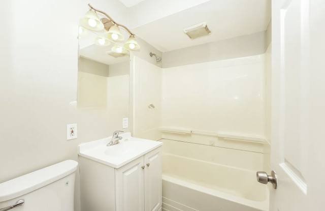 1309 Cedar Dr Gallery 4